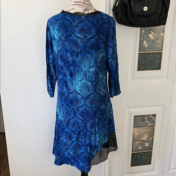 Elegant Blue Long Sleeve Dress - Picture 3 of 16